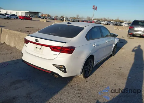 2021 Kia Forte Gt-Line из США, поврежденный, VIN 3KPF34AD5ME338811